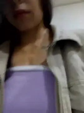 Snapshot of you_yuyuu chatting on 12/19/25, 04:52 you yuyuu online show from 12/19/25, 04:52