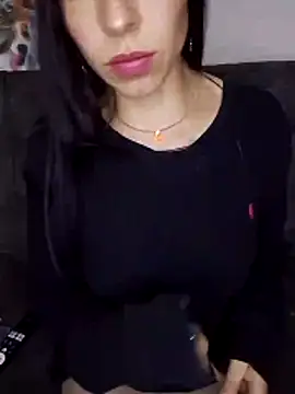 Snapshot of you_yuyuu chatting on 12/22/25, 03:14 you yuyuu online show from 12/22/25, 03:14