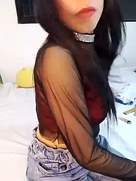 Snapshot of you_yuyuu chatting on 01/14/26, 05:02 you yuyuu online show from 01/14/26, 05:02