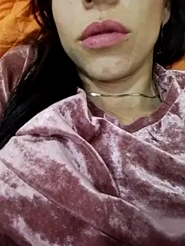 Snapshot of you_yuyuu chatting on 04/16/26, 06:14 you yuyuu online show from 04/16/26, 06:14