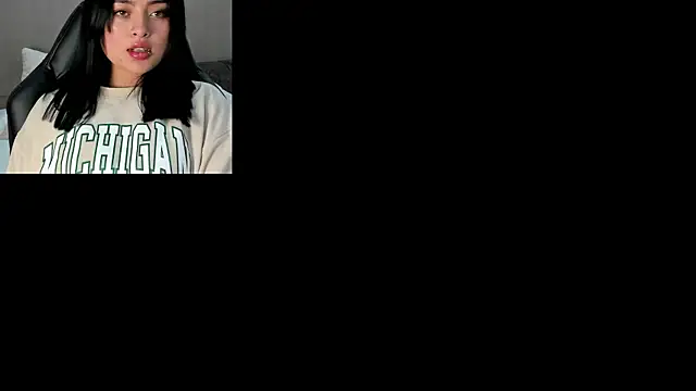 baby naomy online show from 02/05/26, 02:16