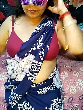 Snapshot of modhu82 chatting on 11/22/25, 06:40 modhu82 online show from 11/22/25, 06:40