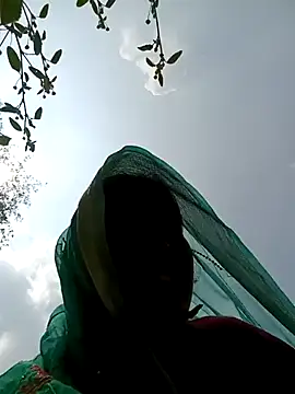 Hot hat online show from 10/20/25, 06:58