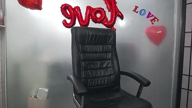 YaraXCox online show from 02/14/26, 03:47