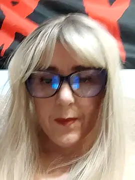 Amelialove42 online show from 12/20/25, 06:59