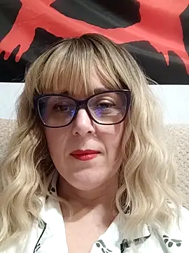 Snapshot of Amelialove42 chatting on 03/12/26, 02:23 Amelialove42 online show from 03/12/26, 02:23