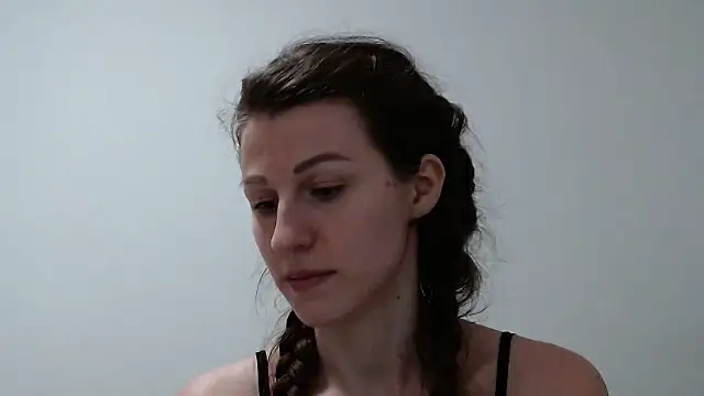 Snapshot of Waliryn chatting on 02/14/26, 09:00 Waliryn online show from 02/14/26, 09:00