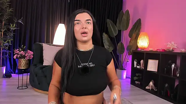 Hot Karma online show from 10/14/25, 02:51