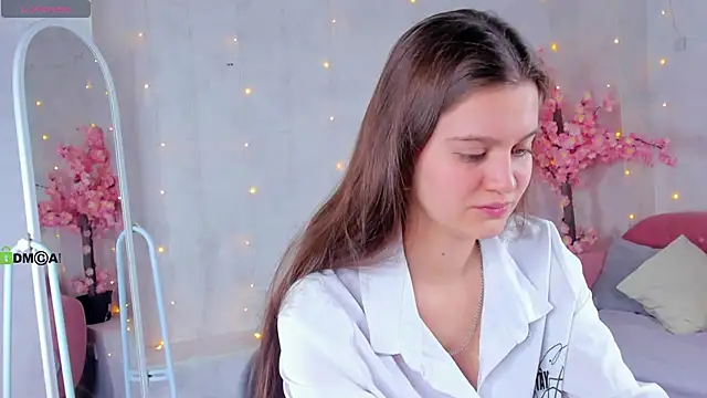 Snapshot of Renesmy_Black chatting on 02/02/26, 11:36 Renesmy Black online show from 02/02/26, 11:36