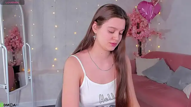 Snapshot of Renesmy_Black chatting on 02/19/26, 11:56 Renesmy Black online show from 02/19/26, 11:56