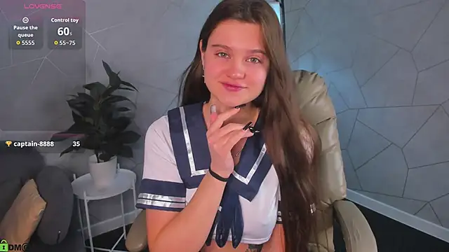 Snapshot of Renesmy_Black chatting on 04/10/26, 11:31 Renesmy Black online show from 04/10/26, 11:31