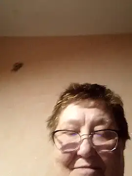 Snapshot of Katherine735 chatting on 03/20/26, 09:30 Katherine735 online show from 03/20/26, 09:30