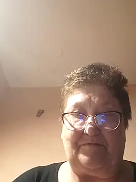 Snapshot of Katherine735 chatting on 03/30/26, 09:16 Katherine735 online show from 03/30/26, 09:16