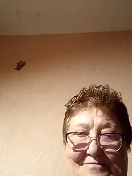 Snapshot of Katherine735 chatting on 04/14/26, 07:42 Katherine735 online show from 04/14/26, 07:42