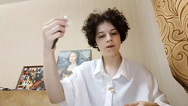 JesseniaHanney online show from 10/18/25, 08:04