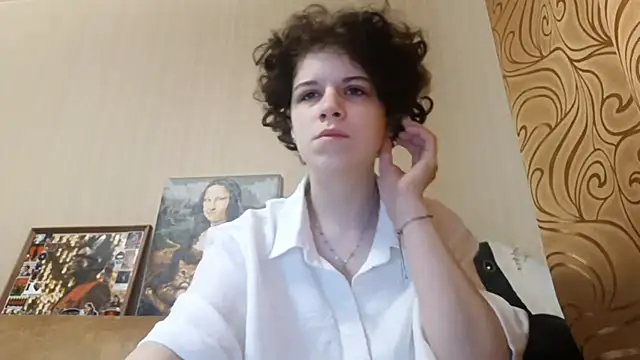 JesseniaHanney online show from 10/19/25, 08:59