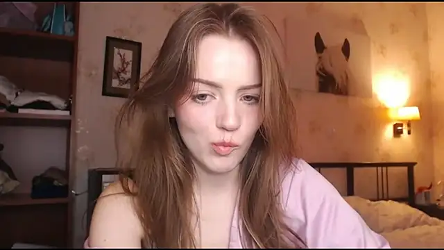 Olivia Mensy online show from 10/28/25, 08:29