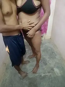 indian Couple 1999 online show from 10/10/25, 05:45