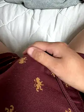 Snapshot of haruki_18old chatting on 10/25/25, 03:14 haruki 18old online show from 10/25/25, 03:14