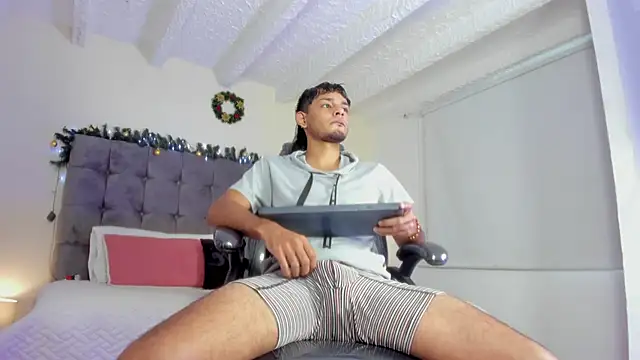 Snapshot of Kail_nil chatting on 11/28/25, 12:41 Kail nil online show from 11/28/25, 12:41