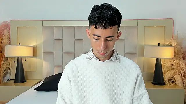 Snapshot of Zahir_Ashar chatting on 04/25/26, 12:52 Zahir Ashar online show from 04/25/26, 12:52