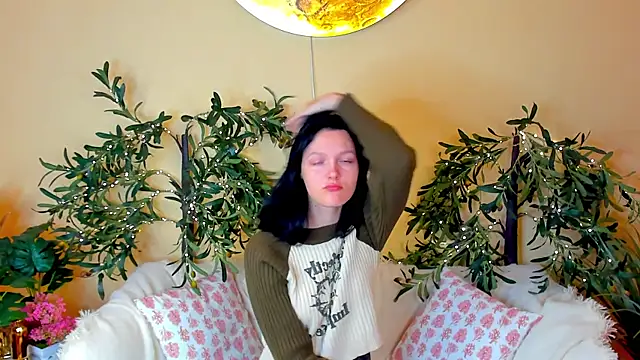 OletaReffner online show from 10/19/25, 11:11