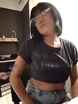 angie rousse  online show from 10/20/25, 01:33