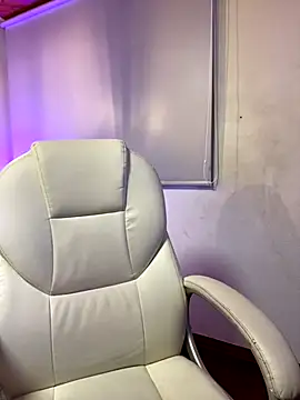 Ninfa pink online show from 11/03/25, 06:09