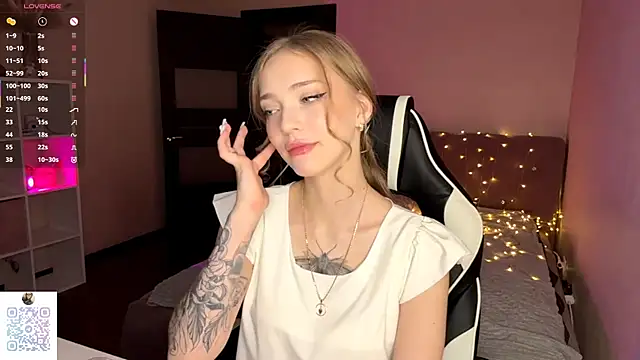 EvaPeace online show from 12/21/25, 07:54