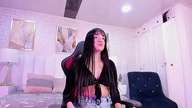 Aby cole11 online show from 10/13/25, 01:55