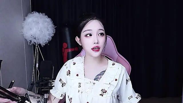 MISA 02 online show from 10/20/25, 02:06