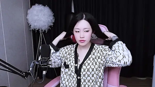 MISA 02 online show from 10/24/25, 12:12