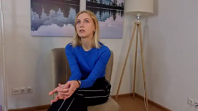 Snapshot of CeIenaLafler chatting on 10/10/25, 06:01 CeIenaLafler online show from 10/10/25, 06:01