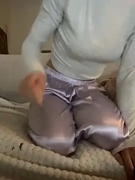 honeymalou online show from 10/14/25, 07:14