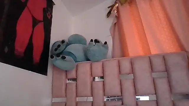 abby moss 2 online show from 11/11/25, 01:11