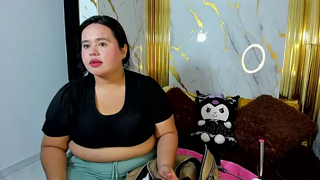 Snapshot of adara_sweet20 chatting on 11/26/25, 07:04 adara sweet20 online show from 11/26/25, 07:04