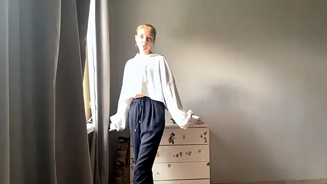 Snapshot of _petaI chatting on 10/10/25, 06:01  petaI online show from 10/10/25, 06:01