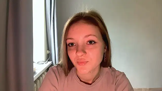 Snapshot of _petaI chatting on 10/24/25, 06:10  petaI online show from 10/24/25, 06:10