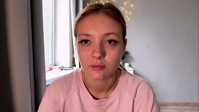 Snapshot of _petaI chatting on 12/23/25, 06:22 petaI online show from 12/23/25, 06:22