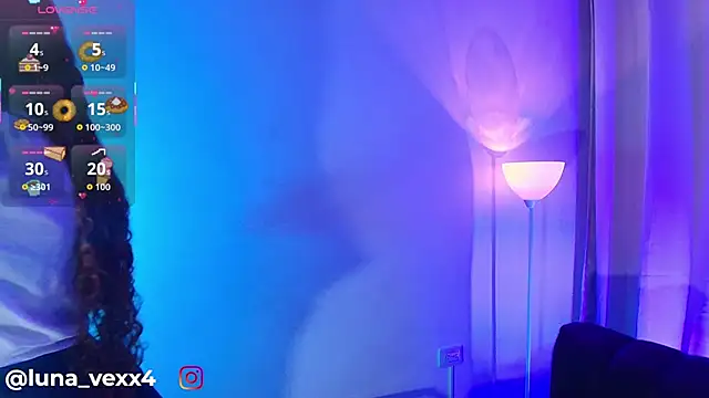 Luna Vex online show from 12/05/25, 03:15