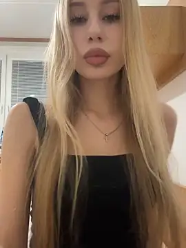 Snapshot of JudithCarly chatting on 11/25/25, 07:36 JudithCarly online show from 11/25/25, 07:36