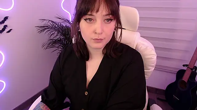 Snapshot of Fallenag666 chatting on 11/03/25, 10:32 Fallenag666 online show from 11/03/25, 10:32