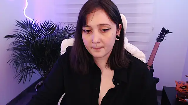 Snapshot of Fallenag666 chatting on 11/12/25, 10:41 Fallenag666 online show from 11/12/25, 10:41