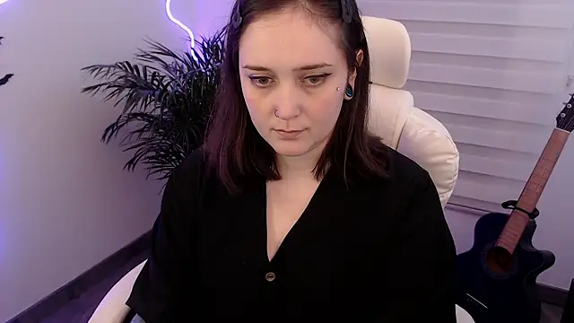 Snapshot of Fallenag666 chatting on 11/20/25, 02:12 Fallenag666 online show from 11/20/25, 02:12