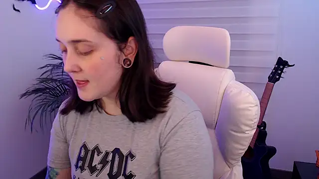 Snapshot of Fallenag666 chatting on 12/04/25, 04:55 Fallenag666 online show from 12/04/25, 04:55