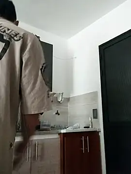 Snapshot of Cev_Am99 chatting on 11/24/25, 07:02 Cev Am99 online show from 11/24/25, 07:02