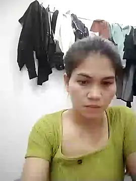Leena j online show from 10/15/25, 05:24