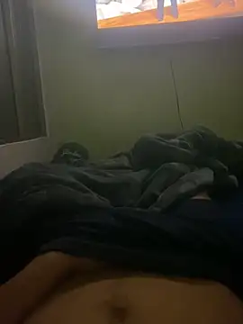 Snapshot of Joven_Modelo chatting on 10/10/25, 03:38 Joven Modelo online show from 10/10/25, 03:38