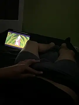 Snapshot of Joven_Modelo chatting on 10/15/25, 07:19 Joven Modelo online show from 10/15/25, 07:19