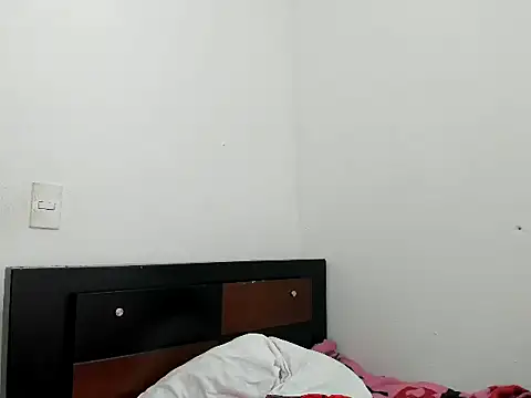 Snapshot of sarita-moree chatting on 03/22/26, 02:53 sarita-moree online show from 03/22/26, 02:53